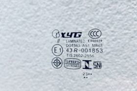 ПРЕДНО СТЪКЛО JEEP CHEROKEE/LIBERTY KK 2008-2013 СЕНЗОР-3 на ниска цена