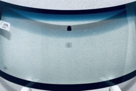 ПРЕДНО СТЪКЛО JEEP GRAND CHEROKEE WJ 1999-2004 1573X770 на ниска цена