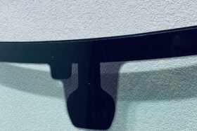 ПРЕДНО СТЪКЛО JEEP GRAND CHEROKEE WK2 2016-2021-2 на ниска цена