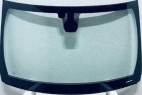 Предно стъкло JEEP GRAND CHEROKEE WK2 2016- АКУСТИКА+СЕН. ВЛАГОСТИ на ниска цена