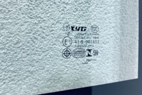 ПРЕДНО СТЪКЛО JEEP WRANGLER JK 2007-2018-3 на ниска цена