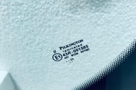 Предно стъкло JUMPY EXPERT SCUDO 2007-2016-3 на ниска цена