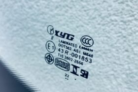 Предно стъкло JUMPY EXPERT SCUDO 2007-2016 СЕНЗОР-3 на ниска цена