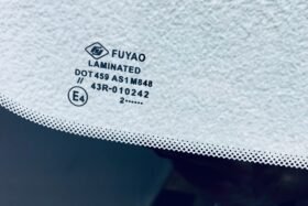 Предно стъкло KIA CEED 2015-2018 СЕНЗОР + ОТОПЛЯЕМО-3 на ниска цена