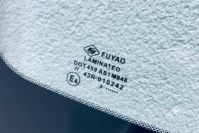 Предно стъкло KIA CEED 2018- HBK/KBI XCEED 2019- КАМЕРА+СЕНЗОР-3 на ниска цена