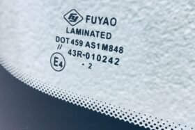 Предно стъкло KIA CEED 5D HBK/BRK 2012-2015 с КАМЕРА+СЕНЗОР+ОГРЯВАНЕ-3 на ниска цена