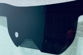 Предно стъкло KIA NIRO 2022 - АКУСТИКА + КАМЕРА + СЕНЗОР + HUD-2 на ниска цена