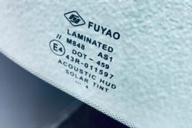 Предно стъкло KIA NIRO 2022 - АКУСТИКА + КАМЕРА + СЕНЗОР + HUD-3 на ниска цена