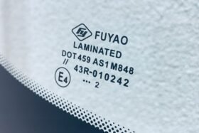 Предно стъкло KIA PROCEED 3D HBK 2012--3 на ниска цена