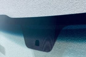 Предно стъкло KIA RIO IV 5D HBK KIA STONIC 2017--2 на ниска цена