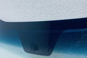 ПРЕДНО СТЪКЛО KIA RIO IV 5D ХЕЧБЕК 2017-/ KIA STONIC-2 на ниска цена