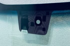 Предно стъкло KIA RIO IV KIA STONIC 2017- КАМЕРА+СЕНЗОР+СЕНЗОР ЗА ВЛАГА.-2 на ниска цена