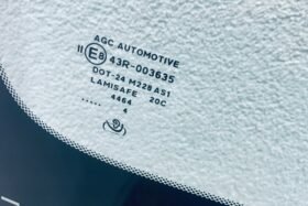 Предно стъкло KIA SPORTAGE 2021 - АКУСТИКА + КАМЕРА + СЕНЗОР РАЗПРОДАЖБА-3 на ниска цена