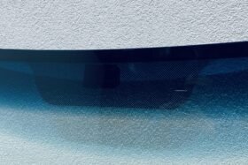 ПРЕДНО СТЪКЛО KIA SPORTAGE II 2004-2010-2 на ниска цена