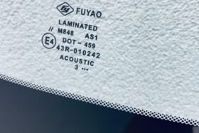 Предно стъкло KIA SPORTAGE IV 2015- АКУСТИКА+КАМЕРА+ОТОПЛЕНИЕ-3 на ниска цена