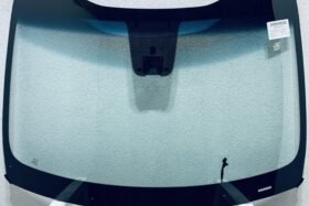 Предно стъкло KIA SPORTAGE IV 2015- АКУСТИКА+КАМЕРА+ОТОПЛЕНИЕ на ниска цена