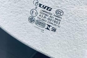 ПРЕДНО СТЪКЛО KIA SPORTAGE IV 2015- С КАМЕРА+ОГРЯВАНЕ+СЕНЗОР-3 на ниска цена