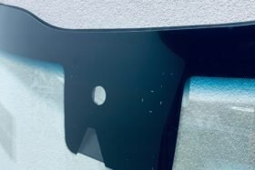 Предно стъкло KIA STINGER 2017-2021 KAM+SEN+S.WIL.-2 на ниска цена