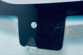 Предно стъкло KIA STINGER 2017-2021 СЕНЗОР+КАМЕРА+HUD-2 на ниска цена