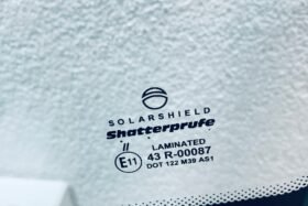 Предно стъкло KIA VENGA 2009- HYUNDAI IX20 2010--3 на ниска цена