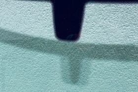 Предно стъкло LAND ROVER DISCOVERY II 1998-2004-2 на ниска цена