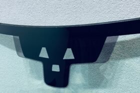 Предно стъкло LAND ROVER DISCOVERY SPORT L550 2019- СЕНЗОР+КАМЕРА+ОТОПЛЕНИЕ-2 на ниска цена