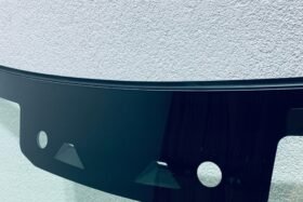 Предно стъкло LANDROVER DEFENDER L663 2020- АКУСТИКА+КАМЕРА+СЕНЗОР-2 на ниска цена