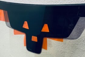 Предно стъкло LANDROVER DISCOVERY 2KAM+SEN+HUD+SOL-2 на ниска цена