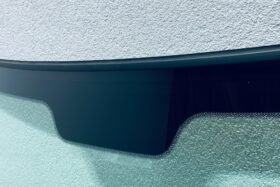 Предно стъкло LANDROVER FREELANDER 1997-2006 С ОТОПЛЕНИЕ-2 на ниска цена