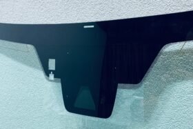 Предно стъкло LEXUS NX200T NX300H 2017- АКУСТИКА+АНТЕНА+СЕНЗОР+КАМЕРА-2 на ниска цена