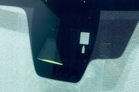 Предно стъкло MAZDA 6 GL 2016- АКУСТИКА+СЕНЗОР+КАМЕРА-2 на ниска цена