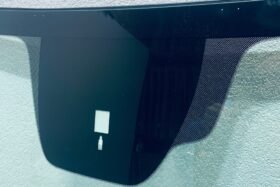 Предно стъкло MAZDA 6 GL 2018- АКУСТИКА+СЕНЗОР+ОРИГИНАЛ-2 на ниска цена