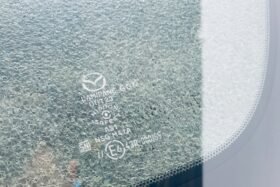 Предно стъкло MAZDA 6 GL 2018- АКУСТИКА+СЕНЗОР+ОРИГИНАЛ-3 на ниска цена