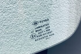 Предно стъкло MAZDA CX-30 2019- АКУСТИКА+КАМЕРА+СЕНЗОР+HUD-3 на ниска цена