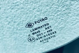 Предно стъкло MAZDA CX-5 2019 - АКУСТИКА + КАМЕРА + СЕНЗОР - ПРОМОЦИЯ-3 на ниска цена