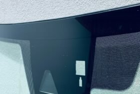 Предно стъкло MAZDA CX-5 CX 5 2017- АКУСТИКА+КАМЕРА+ СЕНЗОР+ОТОПЛЕНИЕ+HUD-2 на ниска цена