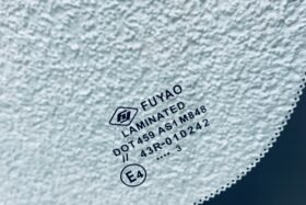 Предно стъкло MAZDA MX-5 MX5 2005-2014-3 на ниска цена