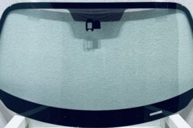 Предно стъкло MAZDA MX5 CPE/CAB 2016- АКУСТИКА+СЕНЗОР+ОРИГИНАЛ на ниска цена