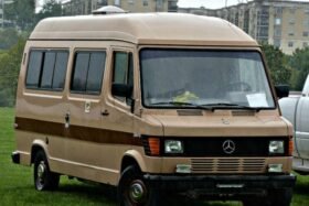 ПРЕДНО СТЪКЛО MERCEDES 207/307/407 1976-1995 