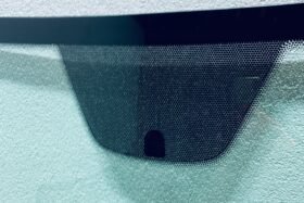 Предно стъкло MERCEDES A B W169 2004-2012-2 на ниска цена