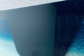 Предно стъкло MERCEDES A B W169 2004-2012-2 на ниска цена