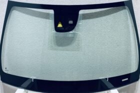 Предно стъкло MERCEDES A CLA GLA 2015- АКУ+КАМ+СЕН на ниска цена