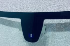 Предно стъкло MERCEDES A CLA GLA W176 2012-2015 АКУСТИКА+СЕНЗОР-2 на ниска цена