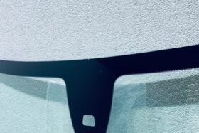 Предно стъкло MERCEDES B W246 2015- АКУСТИЧНО+СЕНЗОР-2 на ниска цена