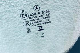 Предно стъкло MERCEDES B W247 19- GLA H247 20- EQA H243 21- KAM+SEN+HUD+OE-3 на ниска цена