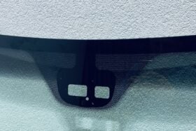 ПРЕДНО СТЪКЛО MERCEDES C SPORTCOUPÉ 2003-2008/CLC 2008-2011 С ДАТЧИК-2 на ниска цена