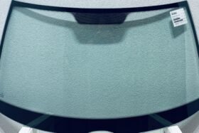 Предно стъкло MERCEDES C W202 1993-1999 на ниска цена