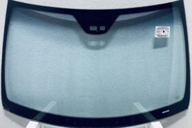 Предно стъкло MERCEDES C W203 2000-2003 С ДАТЧИК. на ниска цена