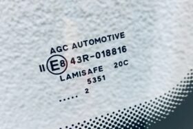 Предно стъкло MERCEDES C W203 2003-2007 с датчик за дъжд/залез.-3 на ниска цена