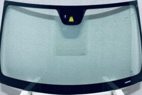 Предно стъкло MERCEDES C W204 2011-2014 СЕНЗОР+КAMERA+OE на ниска цена